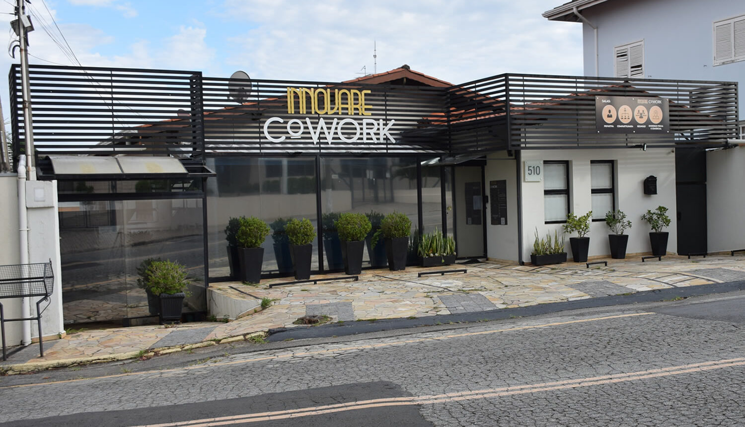 Fachada Coworking em Vinhedo